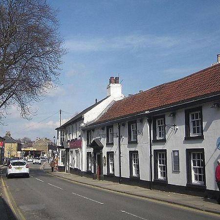 Swan & Talbot Inn Wetherby Extérieur photo