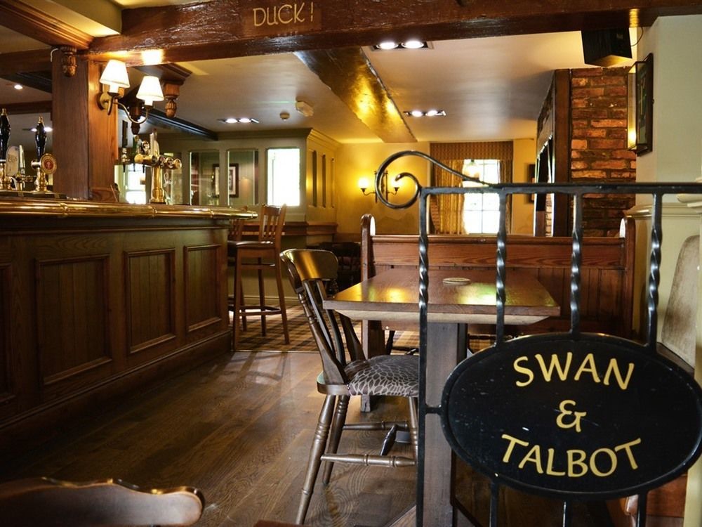 Swan & Talbot Inn Wetherby Extérieur photo