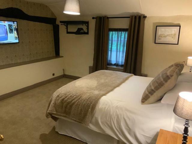 Swan & Talbot Inn Wetherby Extérieur photo