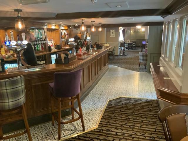 Swan & Talbot Inn Wetherby Extérieur photo